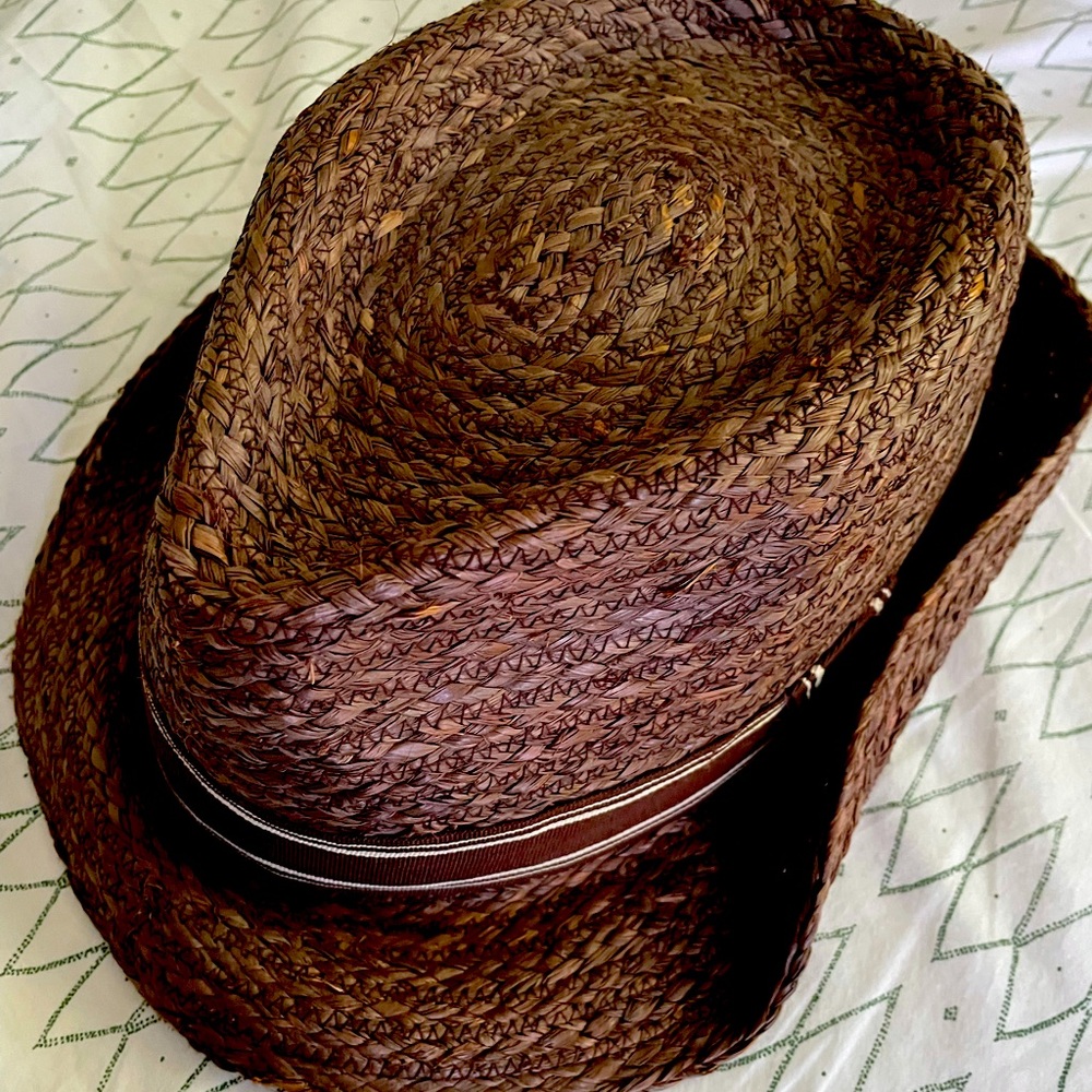 Gently used Kooringal raffia  men’s hat.
